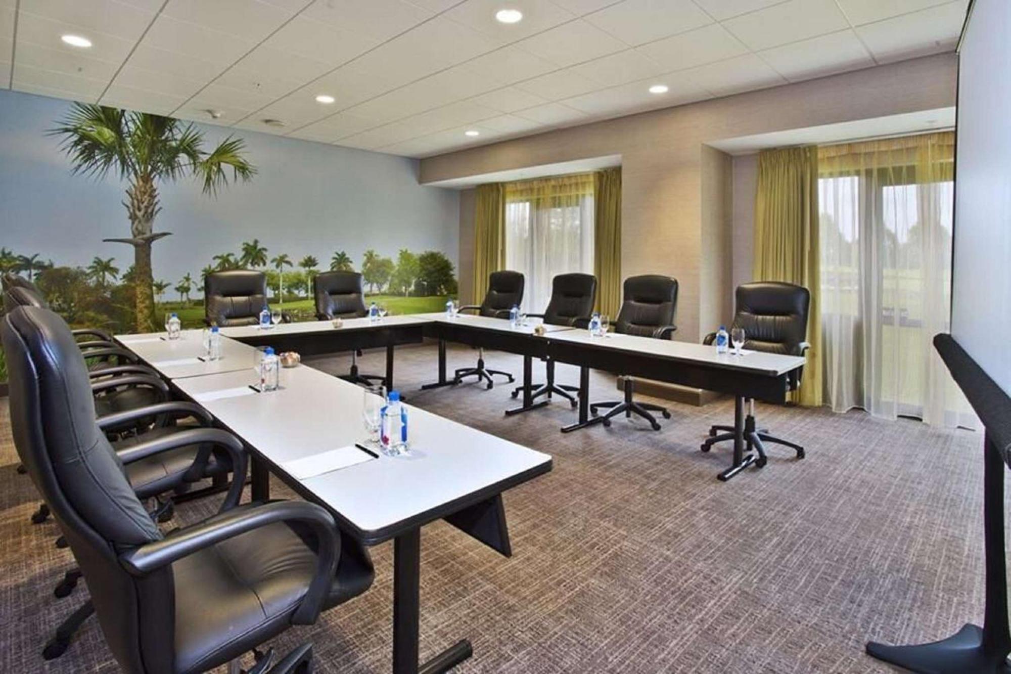 Hilton Chicago Oak Brook Hills Resort & Conference Center Dış mekan fotoğraf